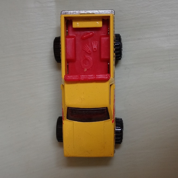 Kids Hot Wheels vintage Mattel 1982 Lifeguard Rescue Unit 2 radio dispatch truck - Picture 4 of 10